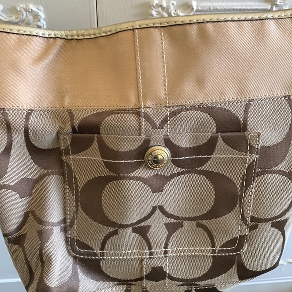 Vintage coach purse! - Picture 2 of 4